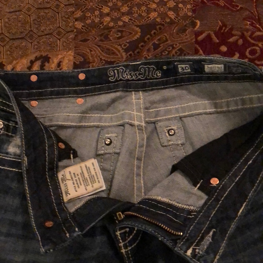 Miss Me Jeans...34 inseam.